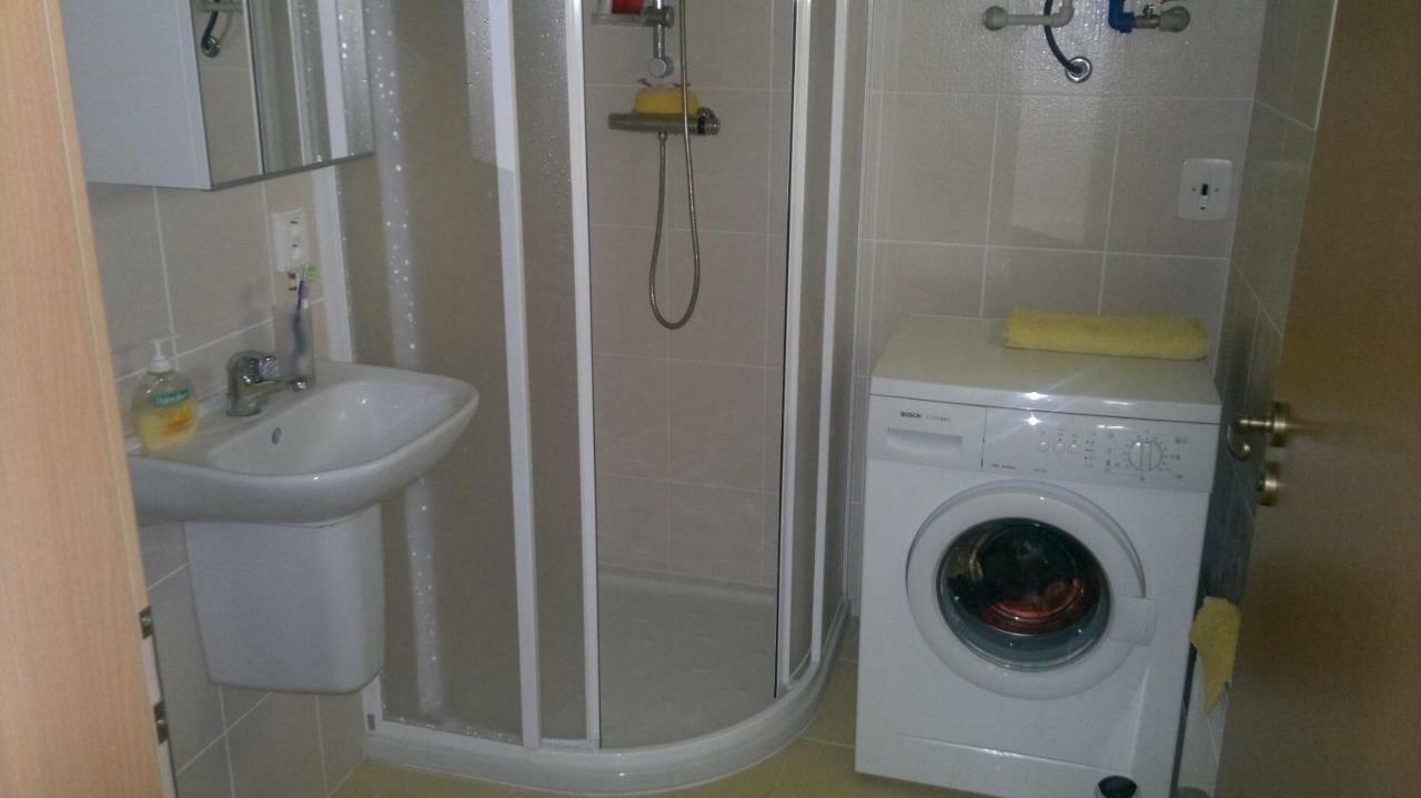 Apartman Срні Екстер'єр фото